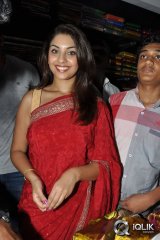 Richa Gangopadhyay Launches Priyanka Showroom